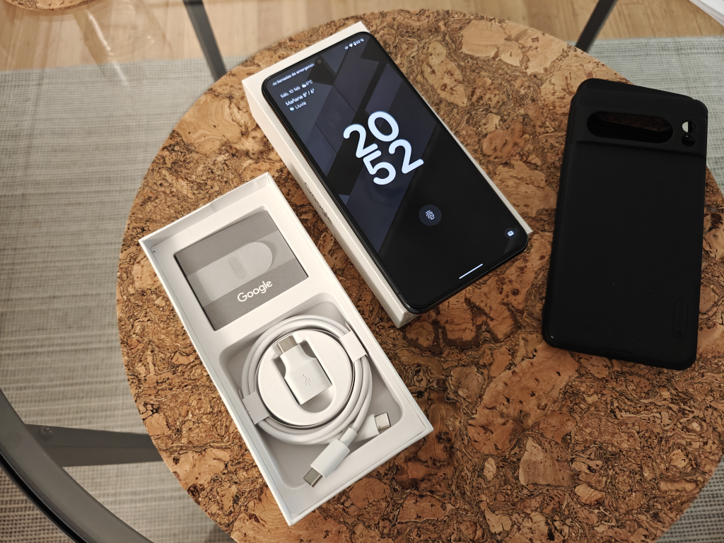 Unlocked Google Pixel 8 Pro 256GB in Obsidian Black thumbnail