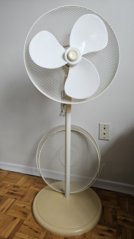 Standing Fan thumbnail
