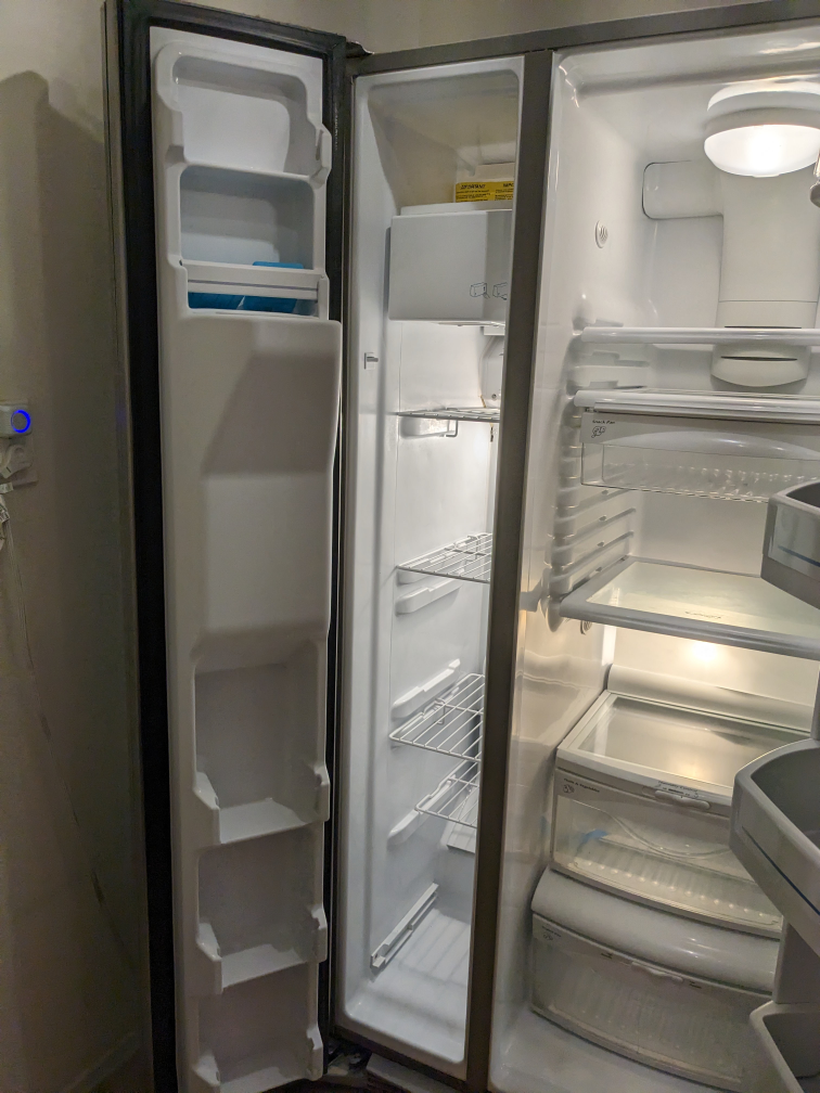 Refrigerator GE - photo 4