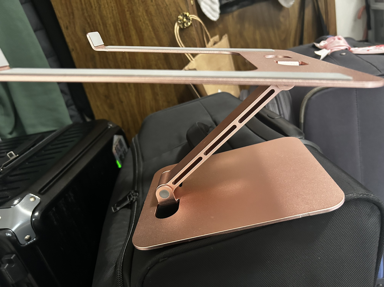Laptop stand - photo 2