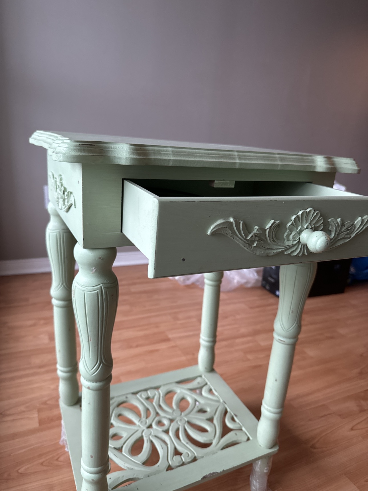 Very cute Vintage mint green side table - photo 3