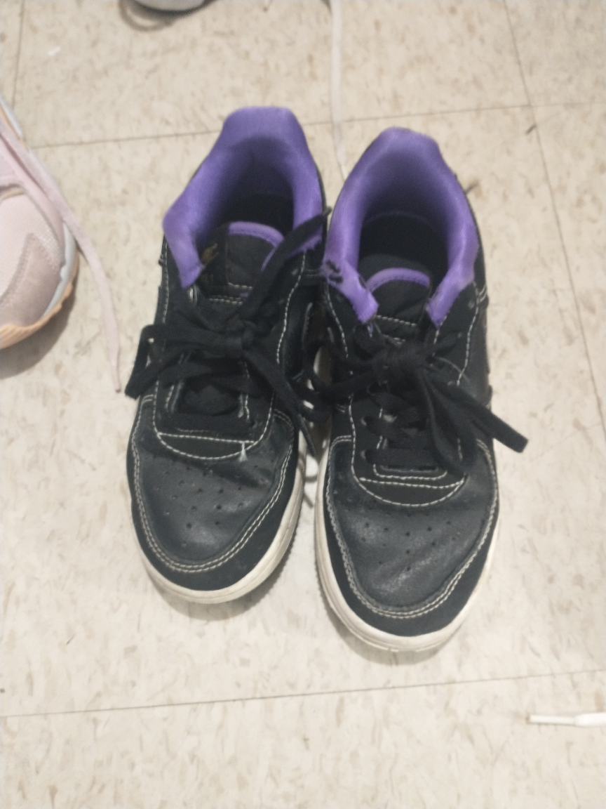 Nike shoes for kids - photo 2