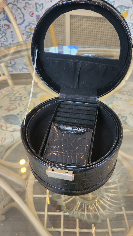 Jewellery or makeup leather case image indicator(5)