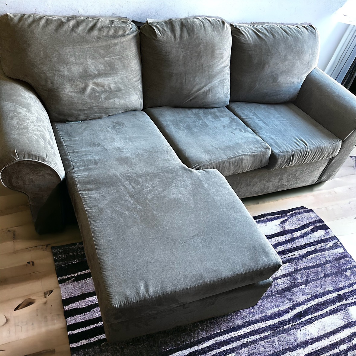 *FREE DELIVERY* Sectional couch for sale!
