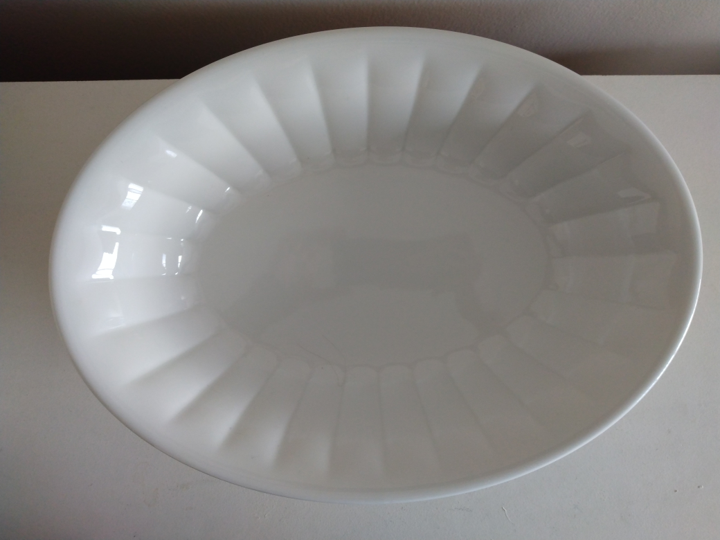 Williams-Sonoma Wedgewood Genuine Ironstone Serving Bowl thumbnail