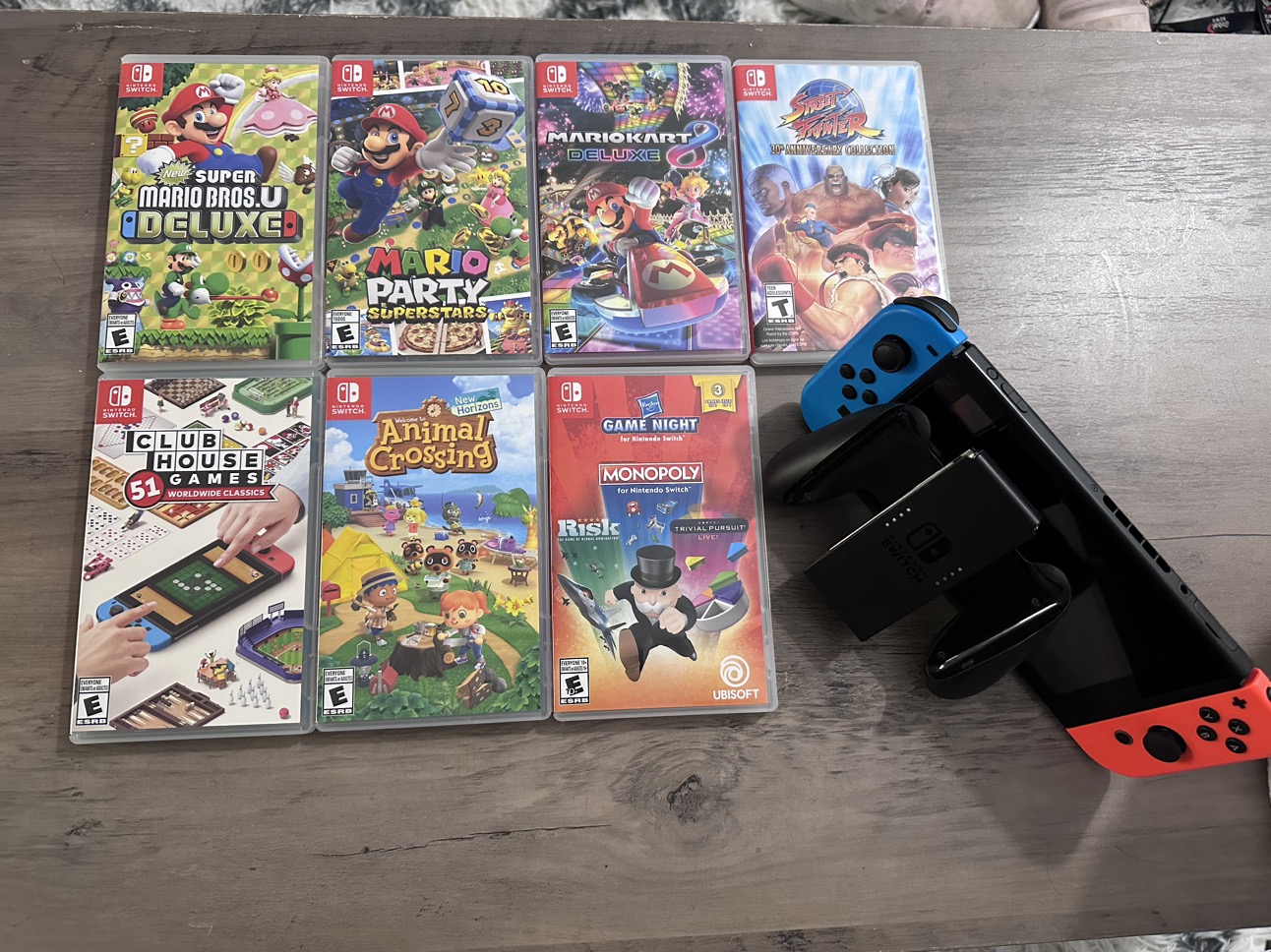 Nintendo Switch plus 6 Games