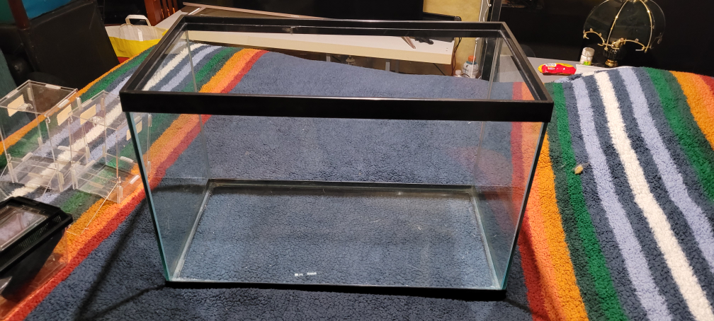 20 Gallon Fish Tank thumbnail