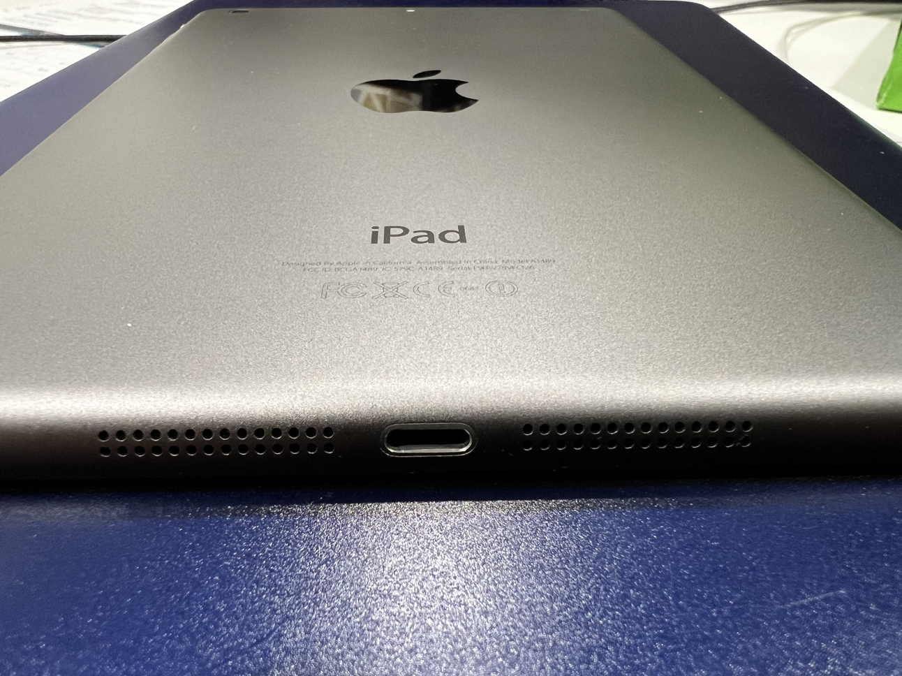 Apple iPad Mini - photo 3