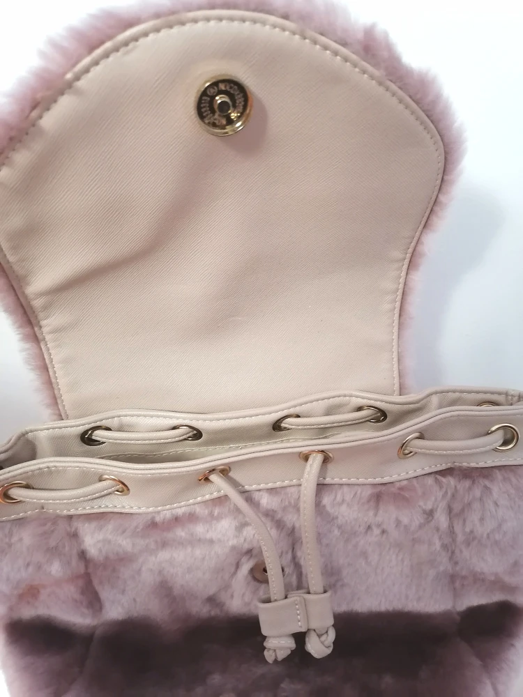 lucky bunny fluffy mini backpack image indicator(3)