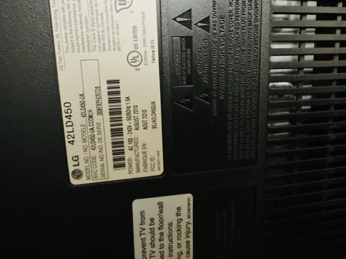 LG 42” TV WITH REMOTE AND MOUNT - photo 2