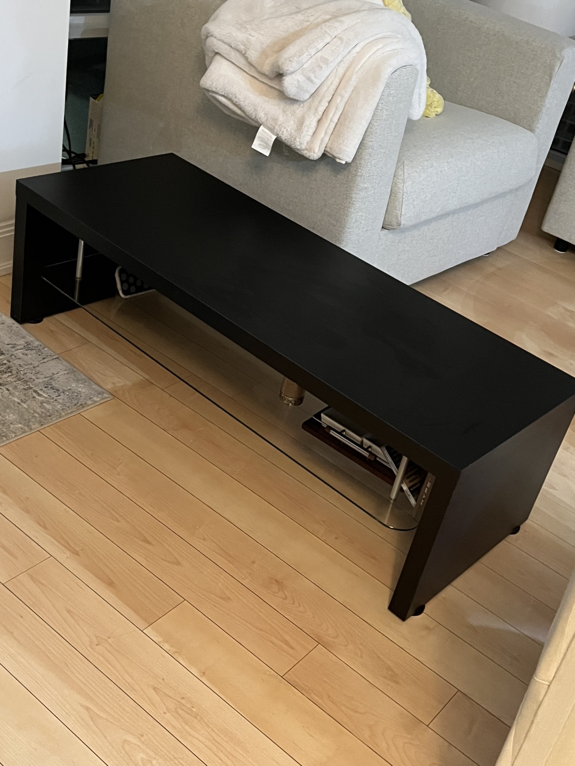 Tv stand