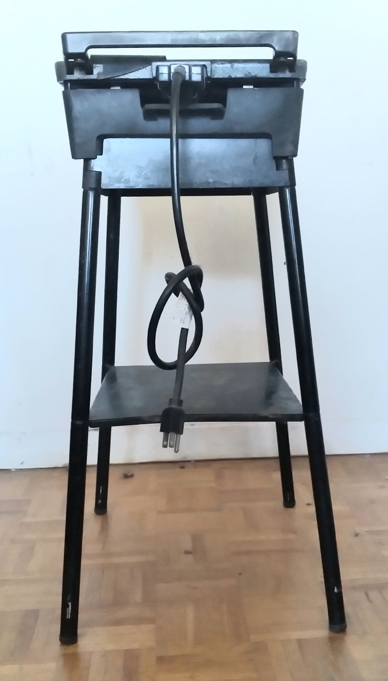 Indoor Electric Grill With Steel Stand Removable 🥕 image indicator(2)