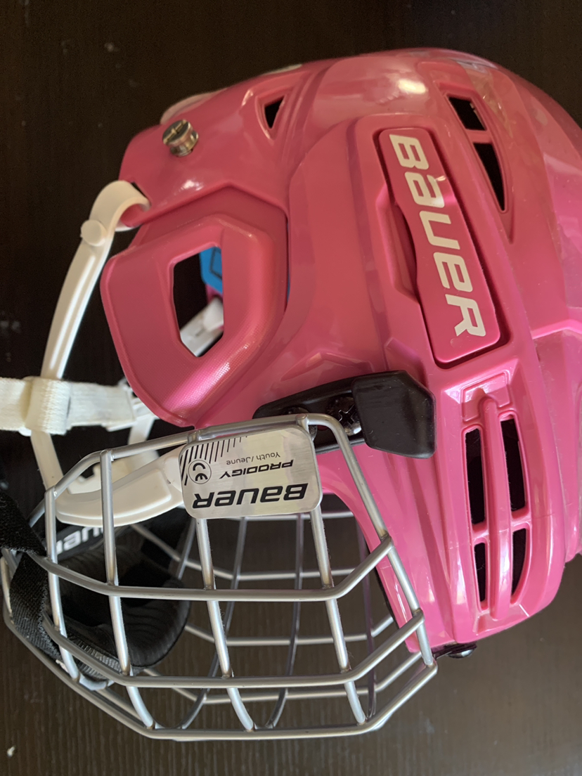 Bauer helmet for ice skating 🏈⛸️ image indicator(2)