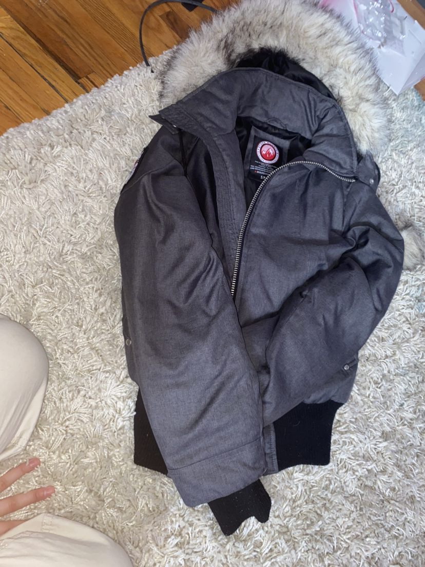 Storm mountain jacket image indicator(5)