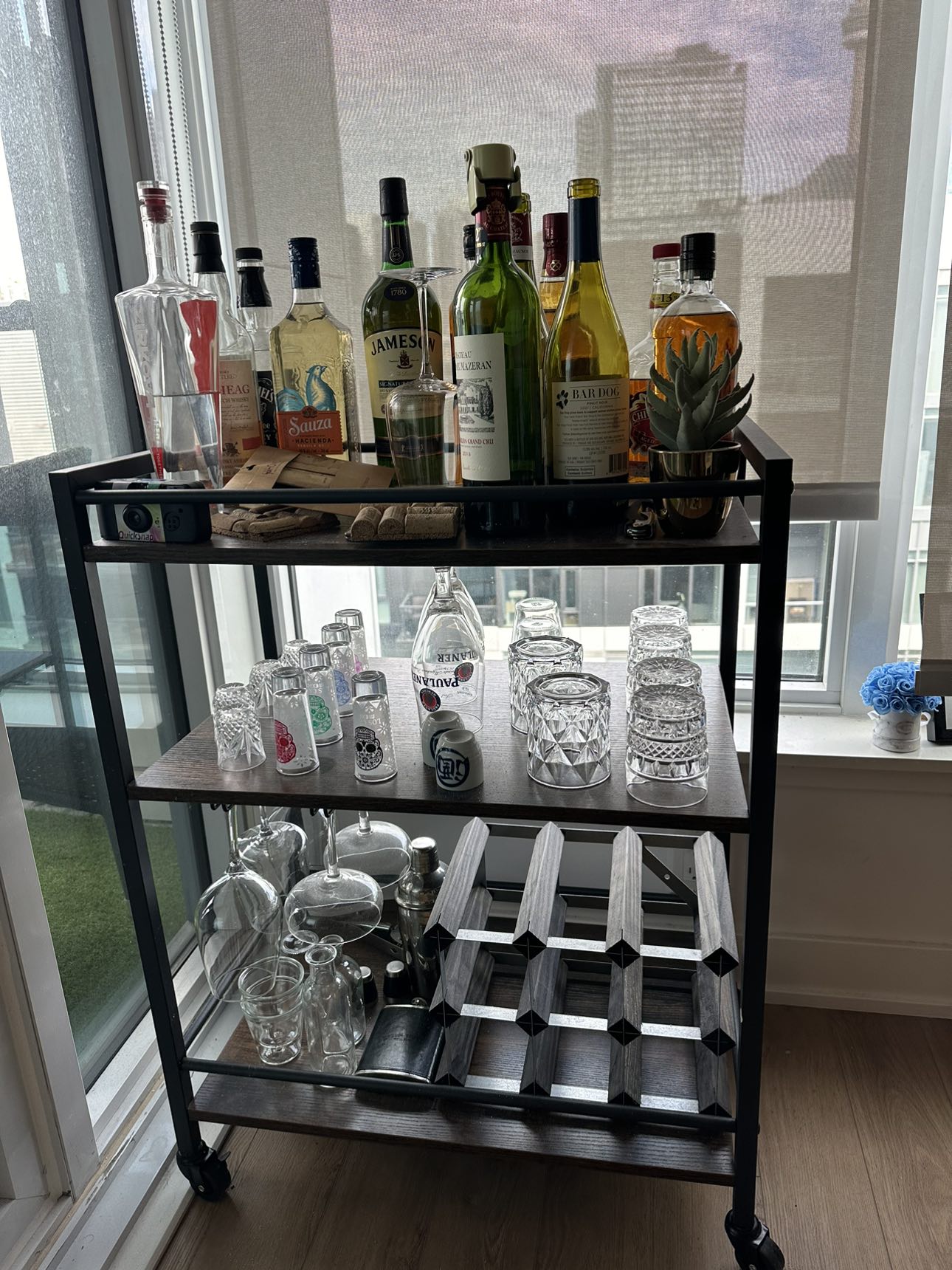BAR CART
