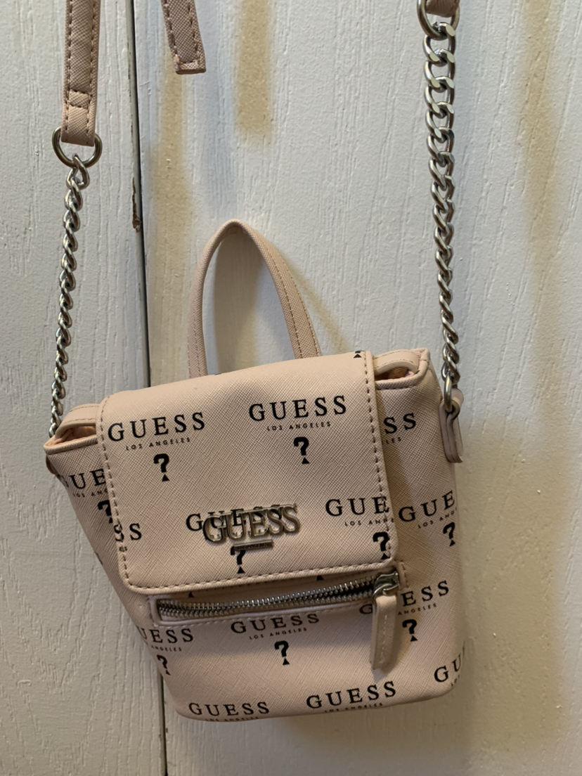 Guess Bag 🏈 thumbnail