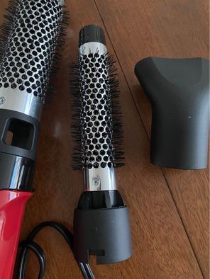 Revlon Dual Hot Air Brush - Root Lifter and Volume Booster image indicator(2)