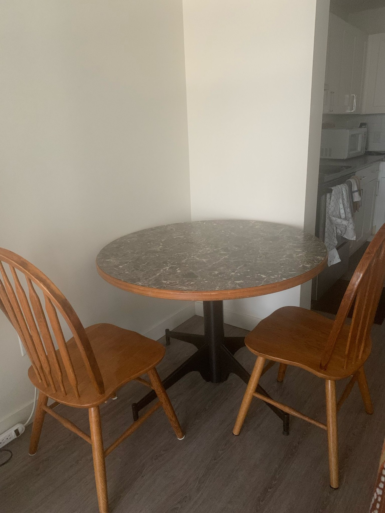 Dinning table set with 2 chairs