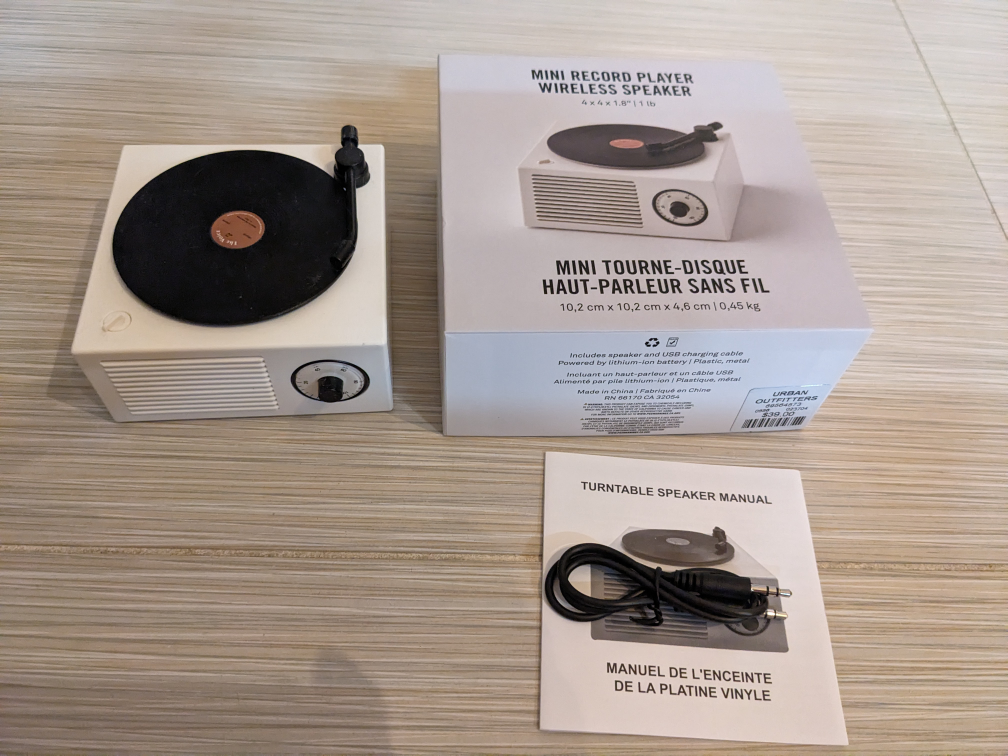 UO Exclusive Wireless Mini Turntable Speaker  🏈 image indicator(3)