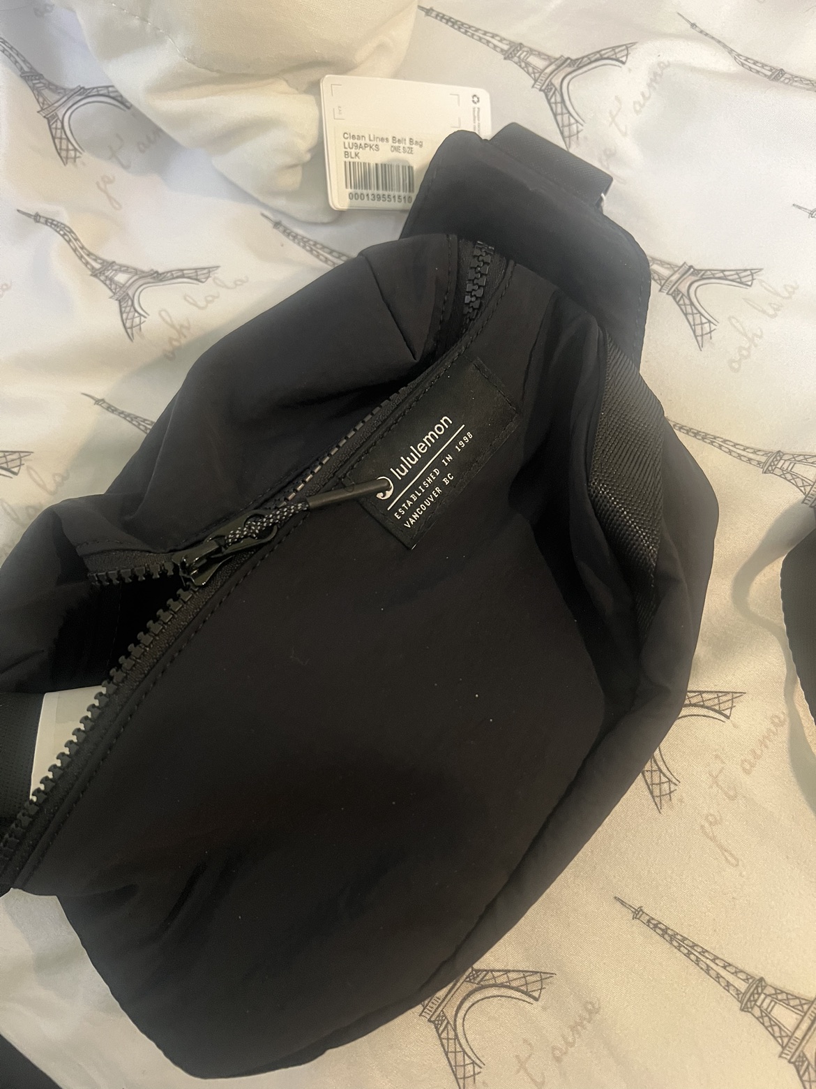 Brandnew lululemon Unisex belt bag
