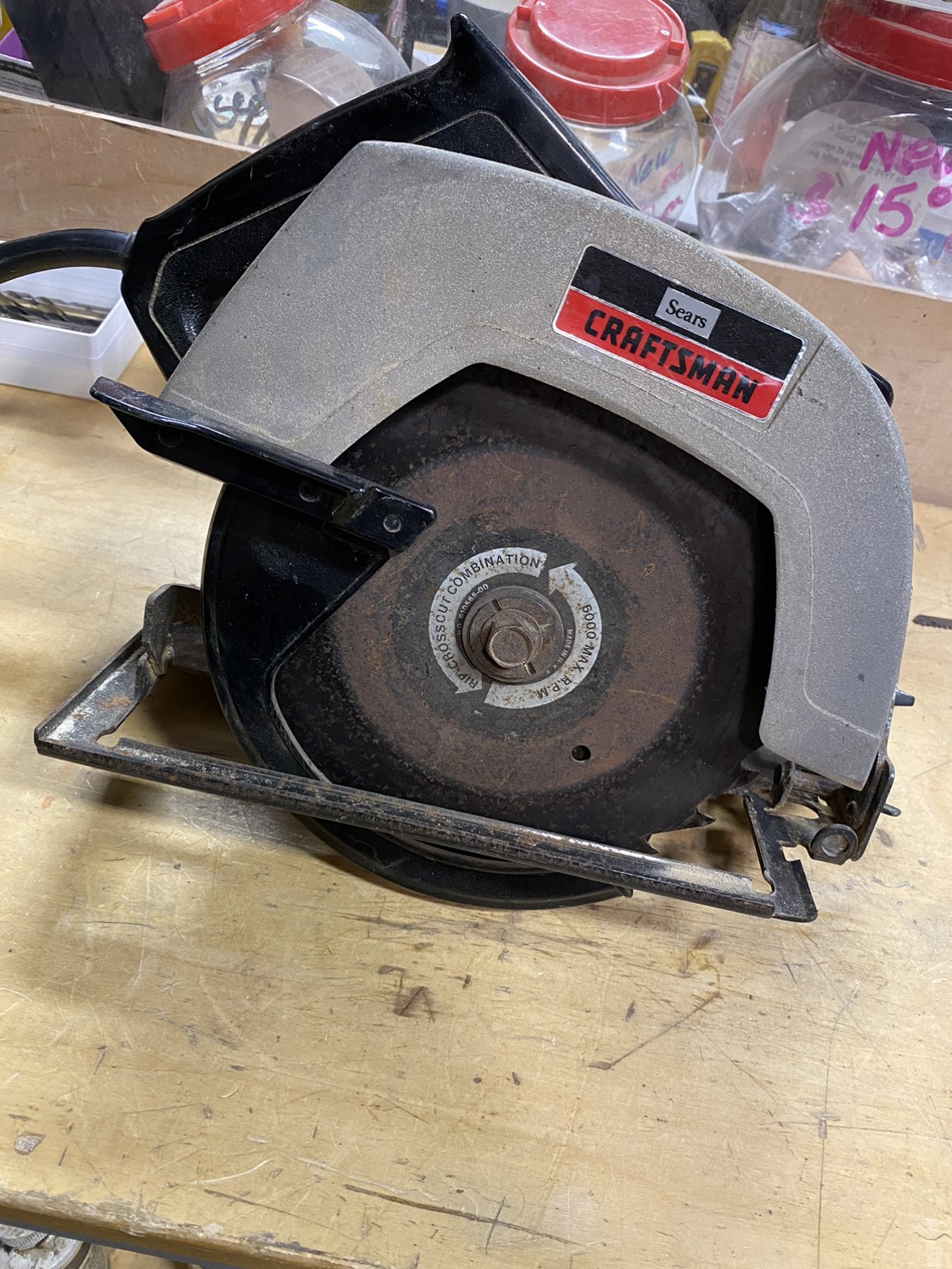 Circular saw, old but works