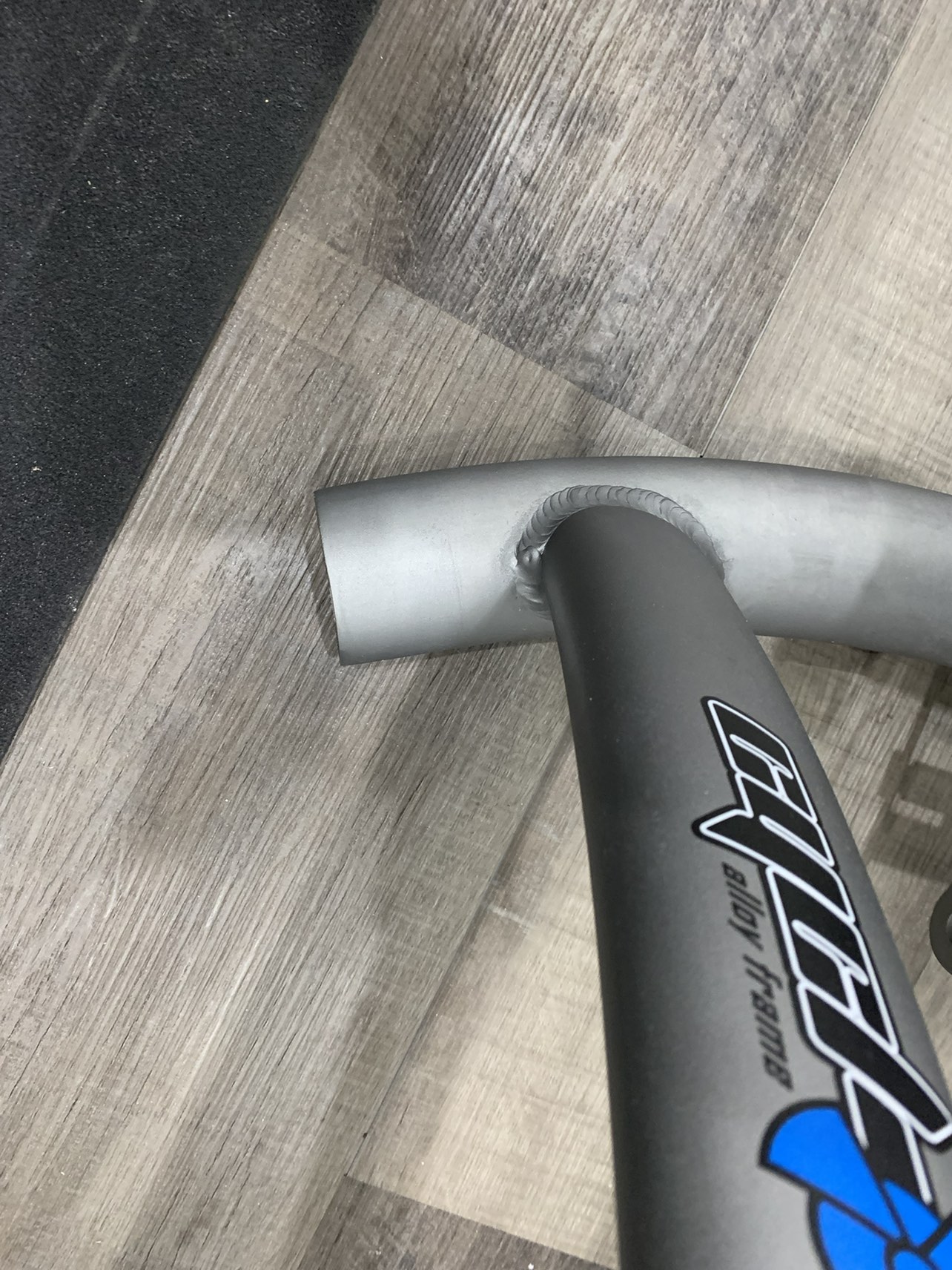 Giant Cyclotron Indoor Bike Mount & Tire image indicator(7)