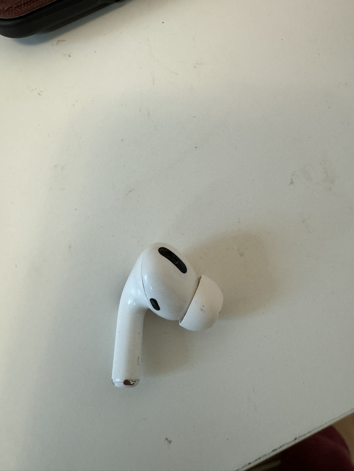 Left airpods pro first Gen