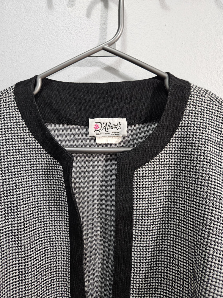 FREE!! image indicator(3)