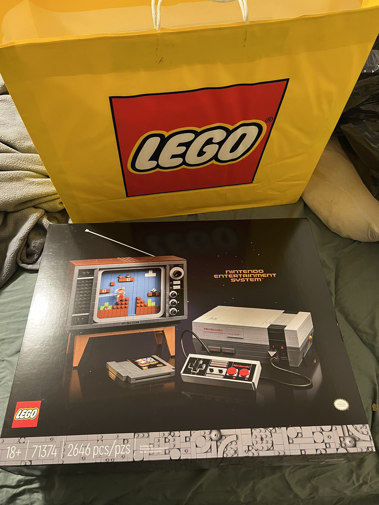 BRAND NEW NINTENDO NES LEGO SET