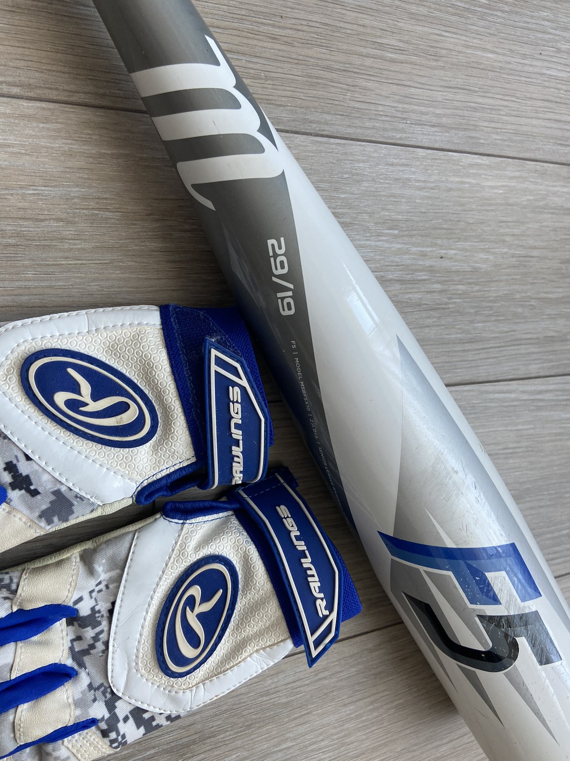 Kids Baseball bat, gloves, socks - photo 2