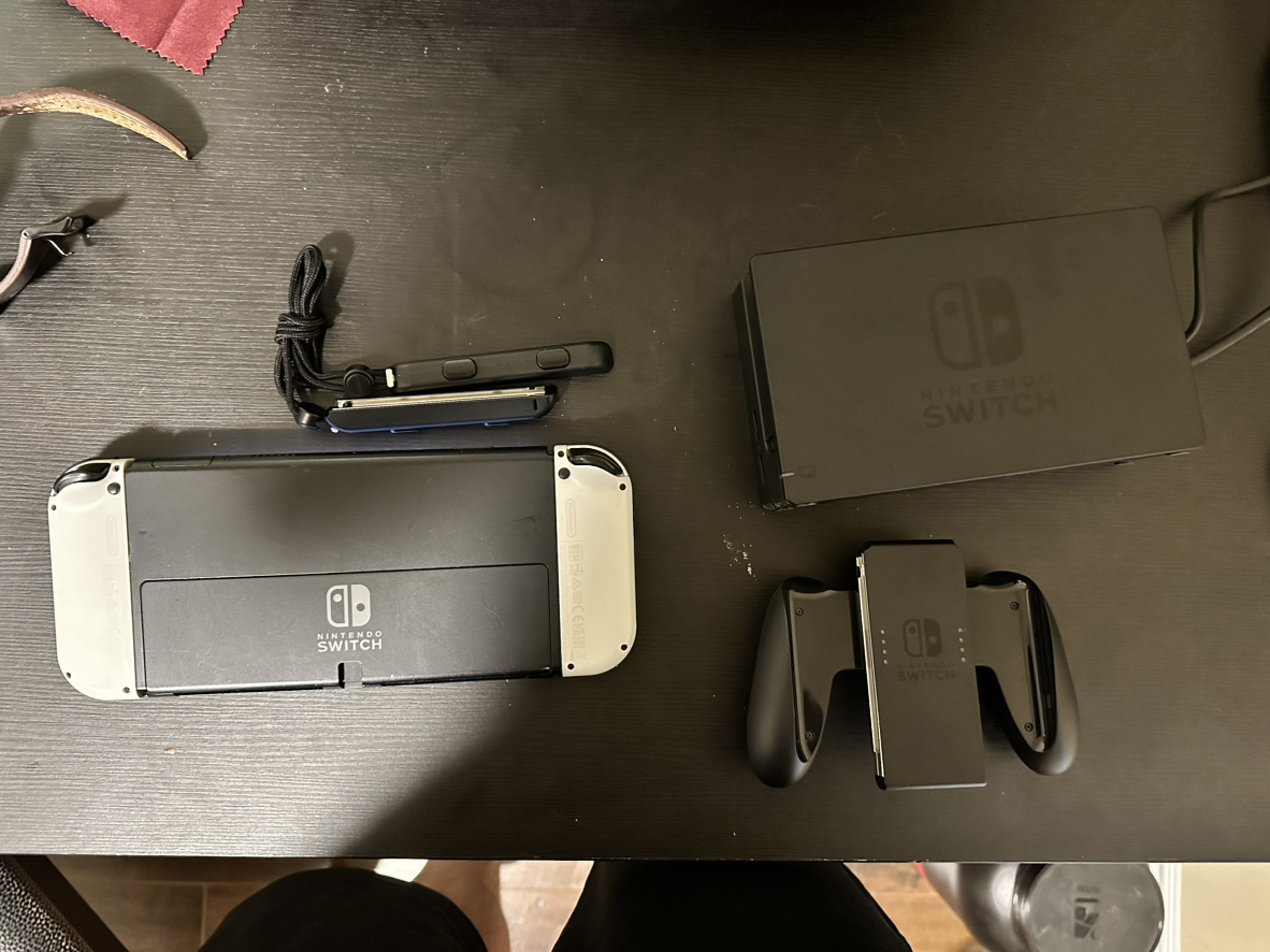 Nintendo Switch Oled - photo 4