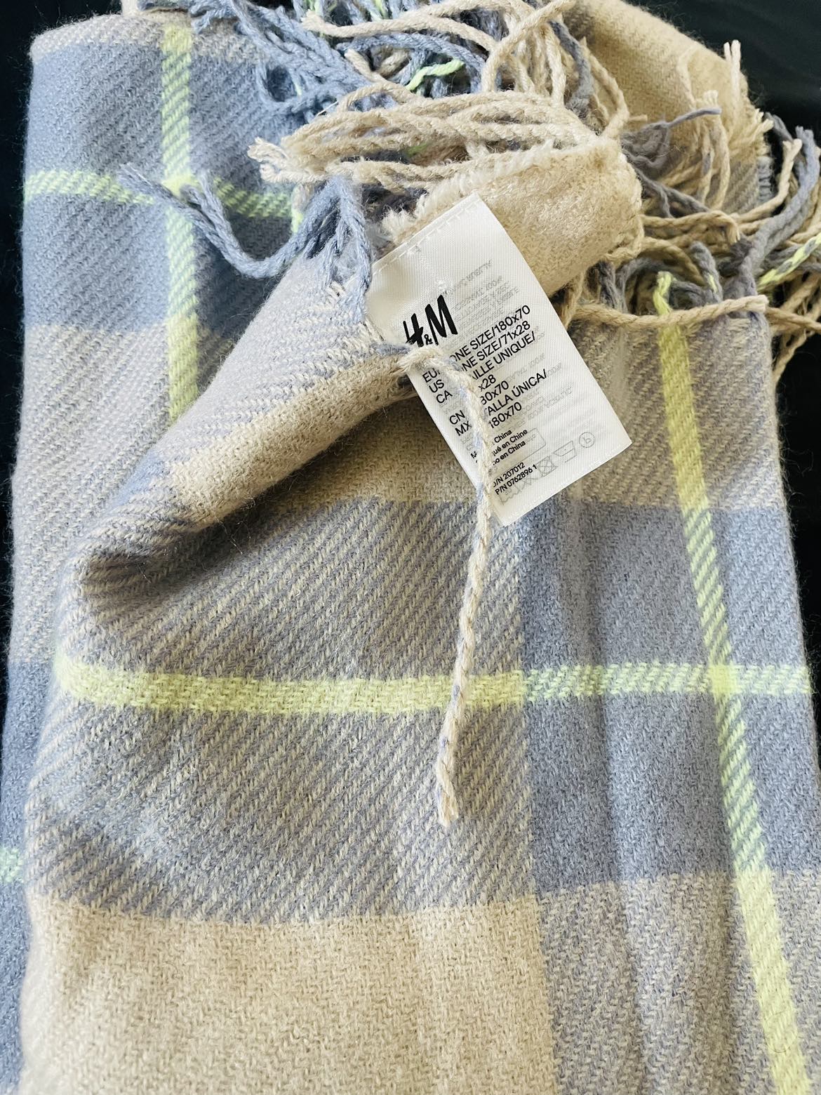 Extremely soft and new Scarf