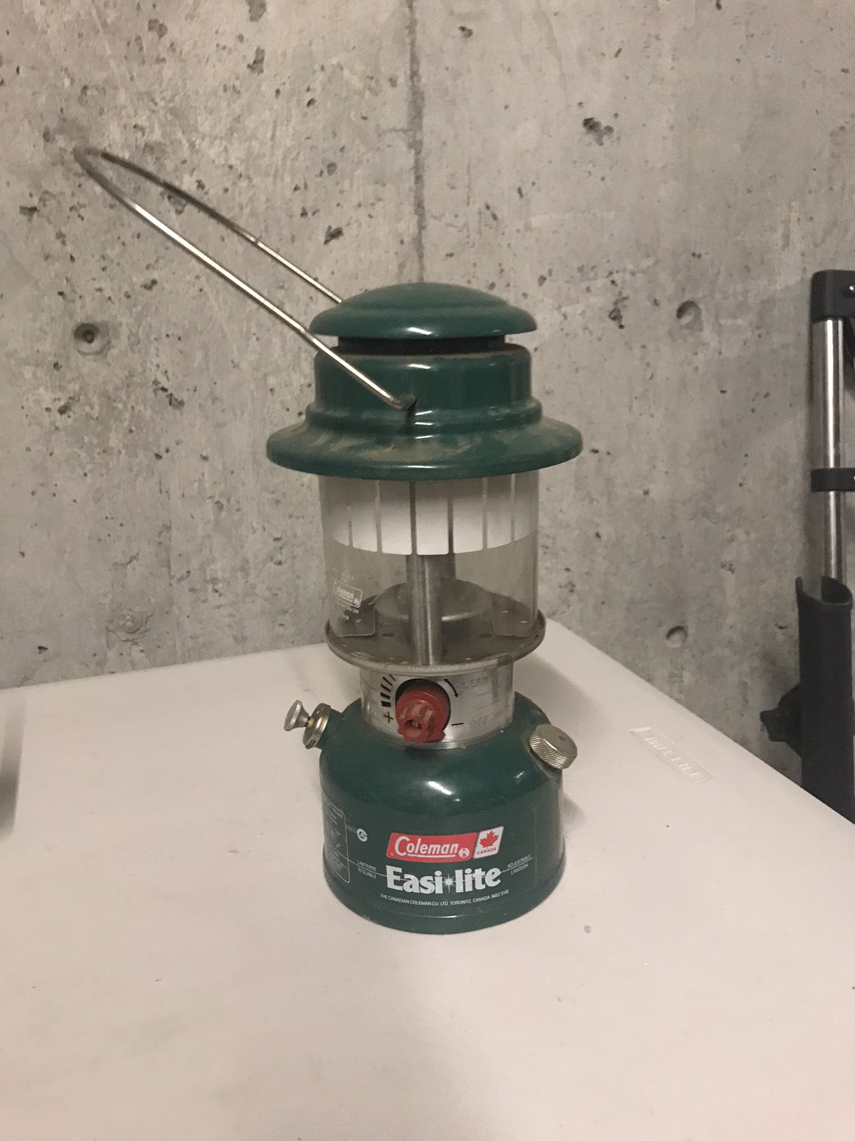 🥕Coleman camping lantern thumbnail
