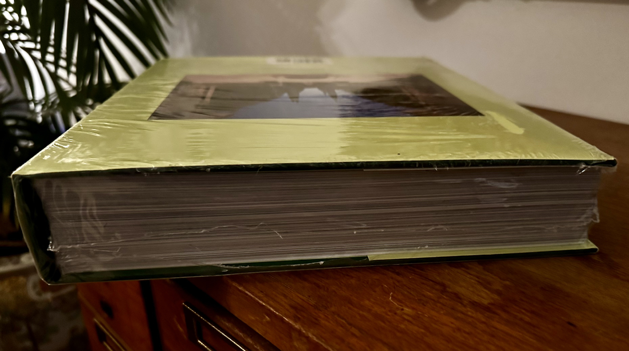 Huge Coffee Table Book: Houses and Gardens; Robert Stern - photo 3