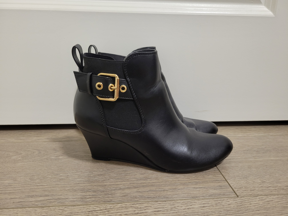 🏈 Dexflex Comfort Black Wedge Booties Ankle Boots (Size 6.5) - photo 3