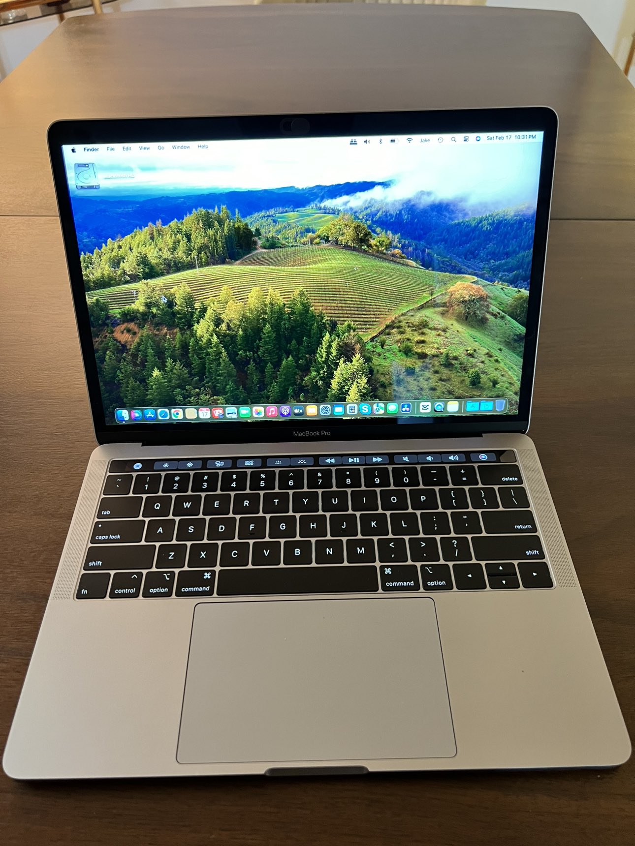 2018 MacBook Pro | 16GB RAM | 250GB Storage | WITH Touchbar