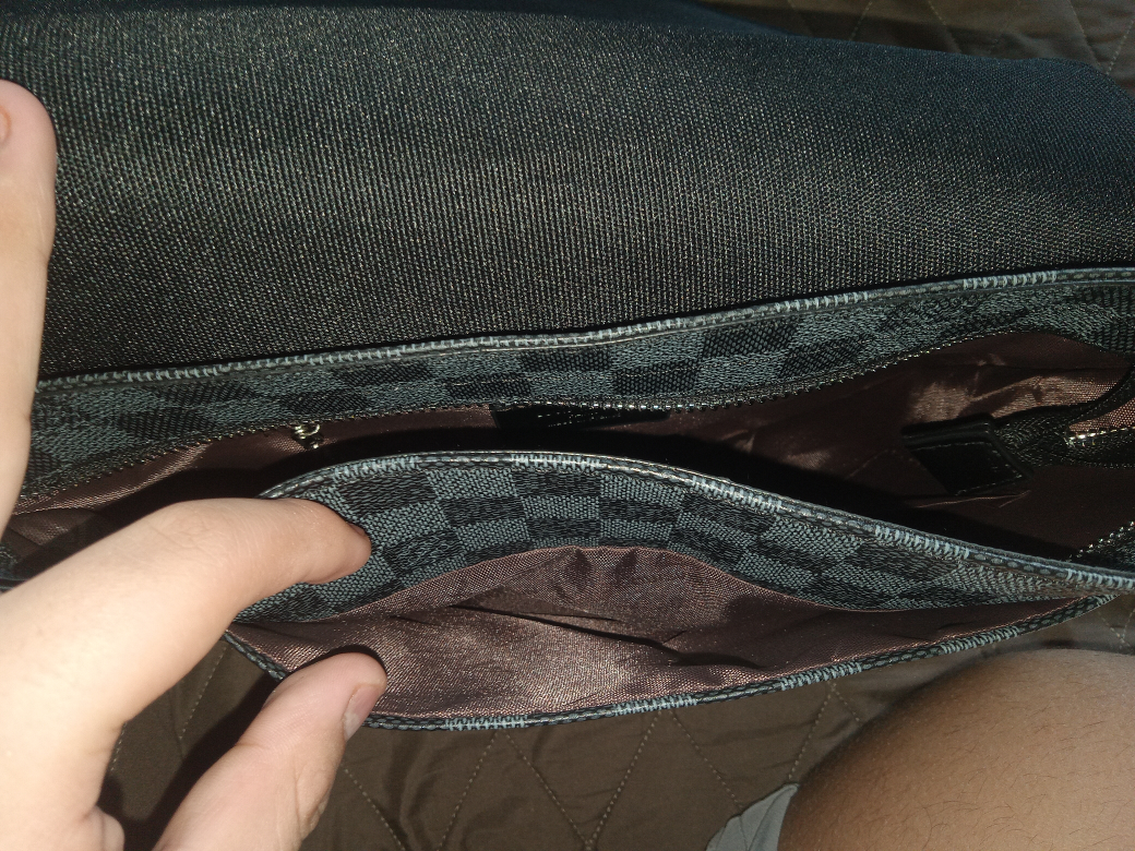 Louis Vuitton Side Bag - photo 4