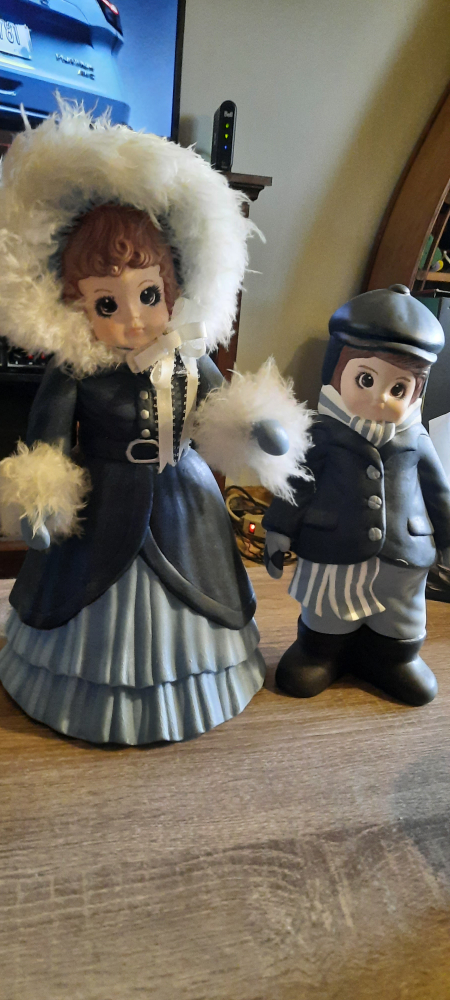 boy girl ceramic statues thumbnail