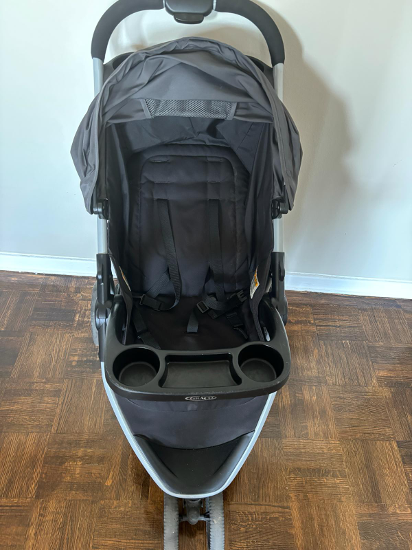 Foldable Graco Stroller thumbnail