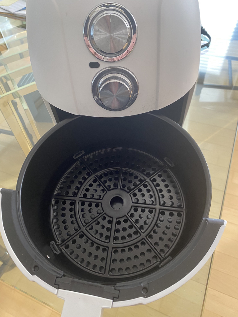 Air fryer - photo 2