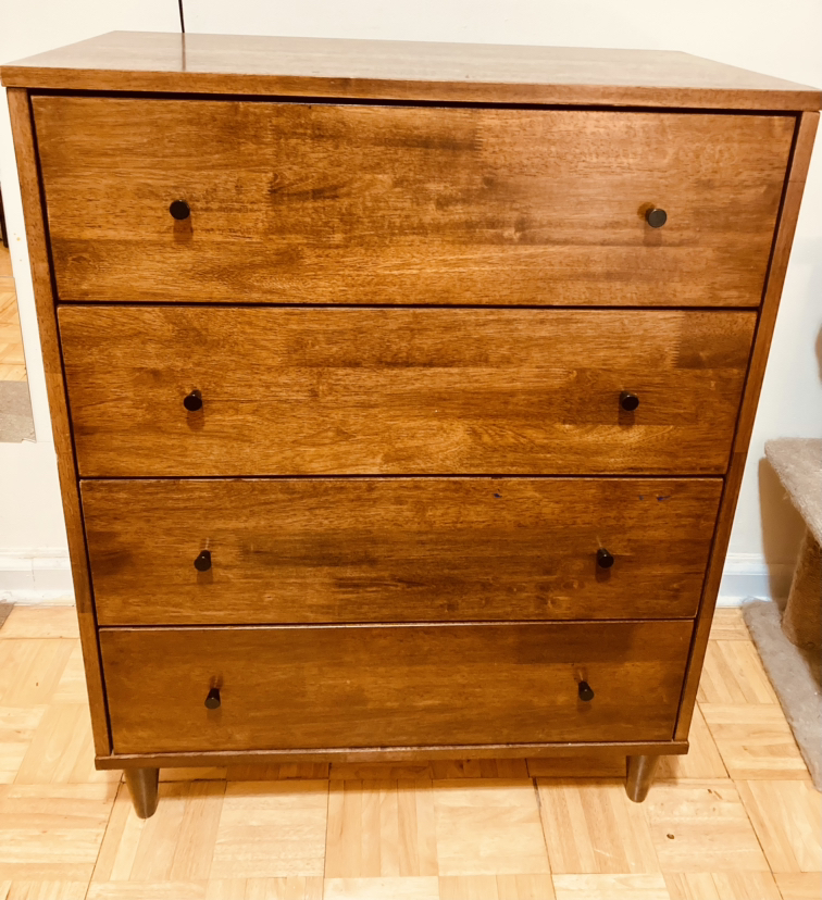MOVING SALE - Solid oakwood 4-drawer dresser - photo 2