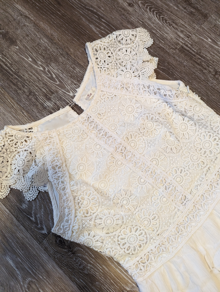 Hollister womens white crochet dress size 3 image indicator(2)