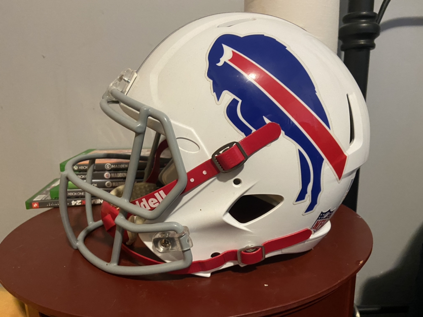 BUFFALO BILLS full size helmet