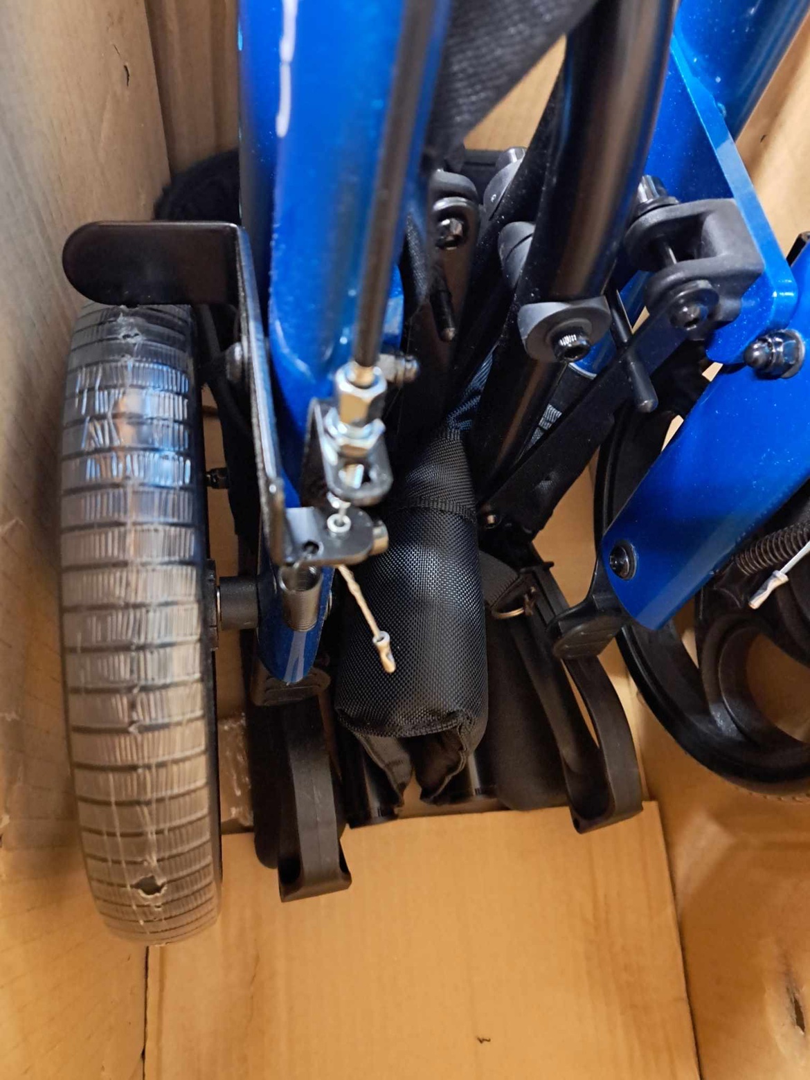 Walker #314 image indicator(3)