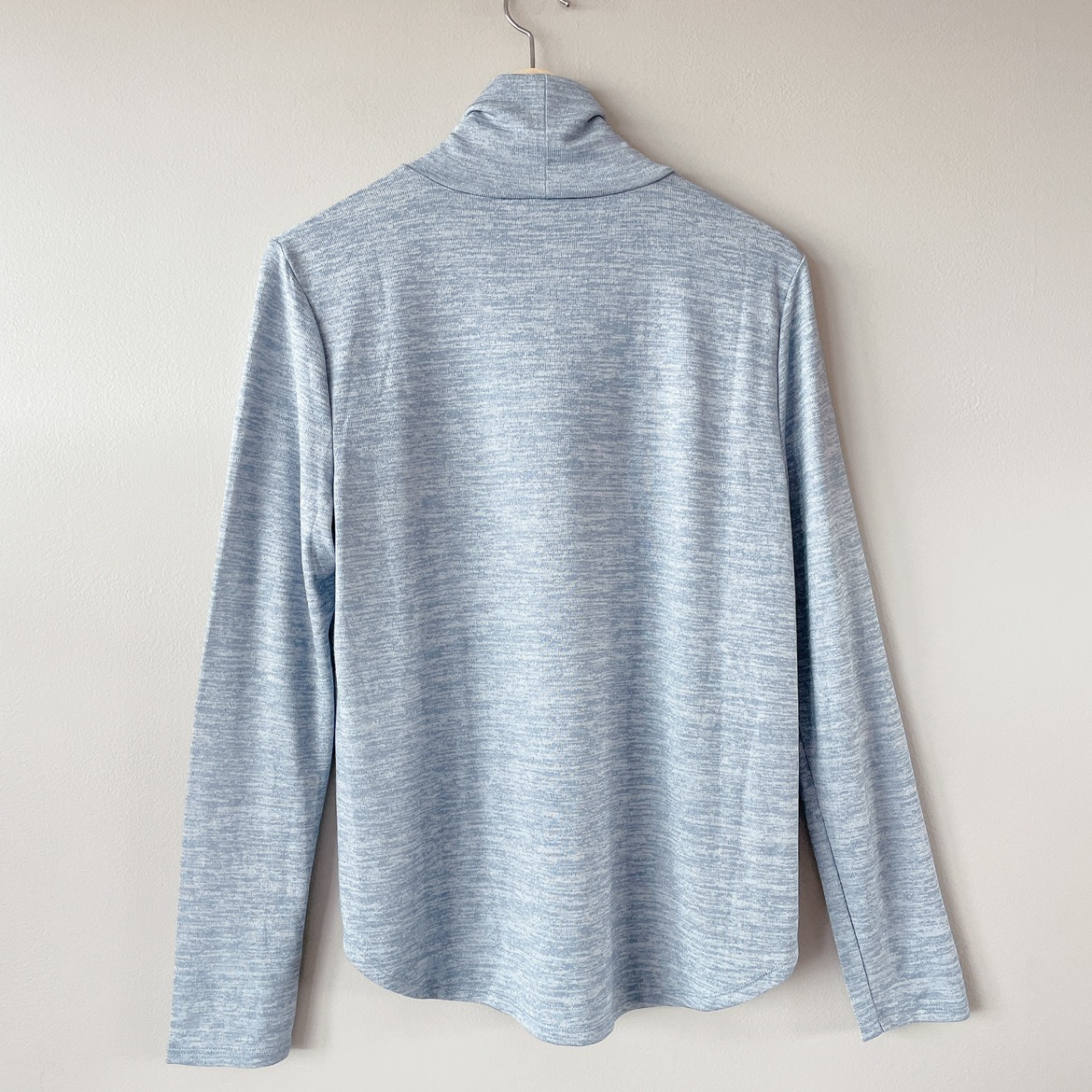 Banana Republic LARGE light blue shirt women’s NEW with tags image indicator(2)