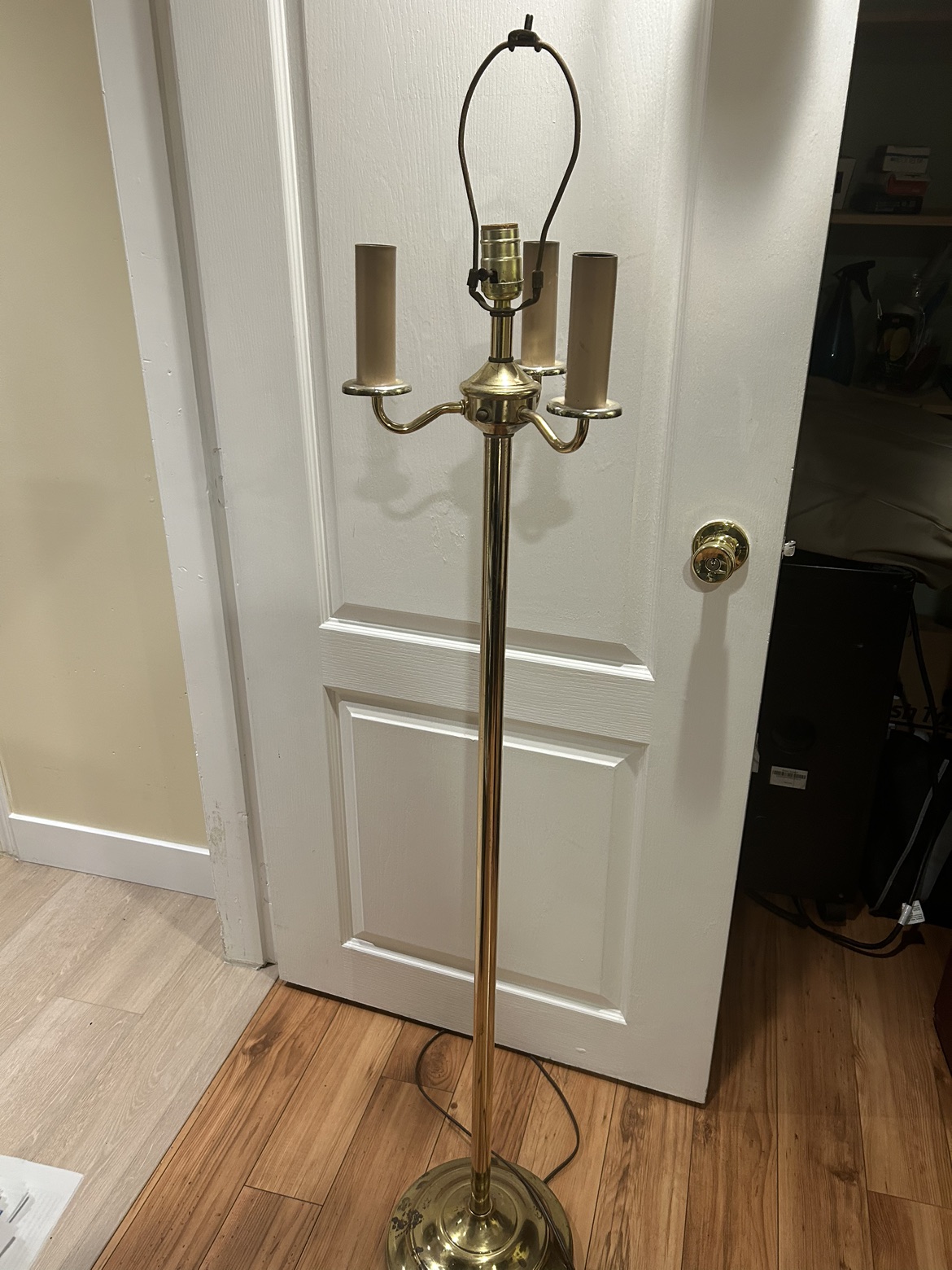 4 bulb lamp