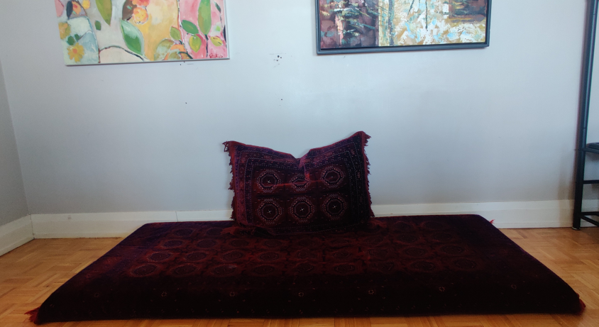 Floor seating (Toshak)