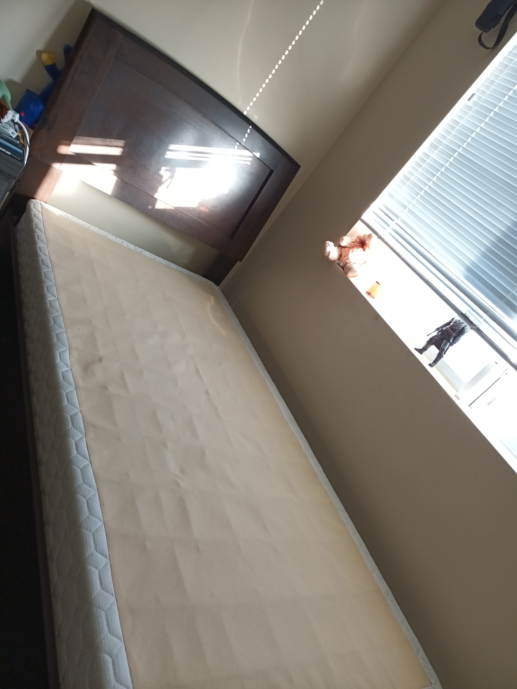 twin bed