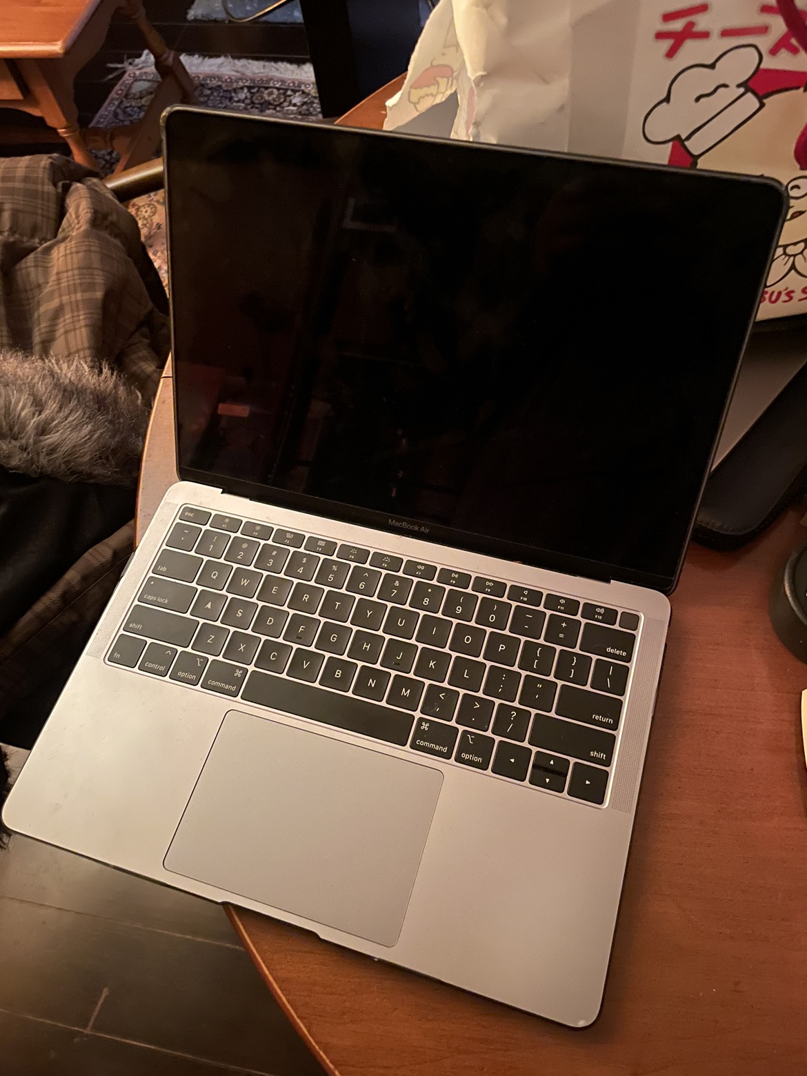 2018 MacBook Air 13-inch will trade for v1 Switch bundle