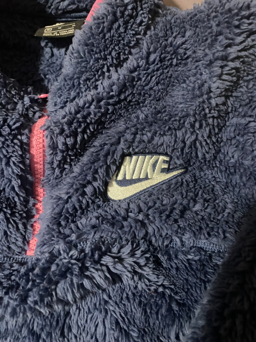 Nike crop top sweater